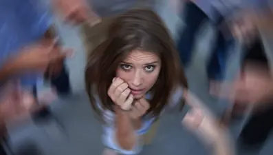 Panik atak belirtileri nelerdir? Panik atak neden olur?