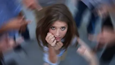 Panik atak belirtileri nelerdir? Panik atak neden olur?