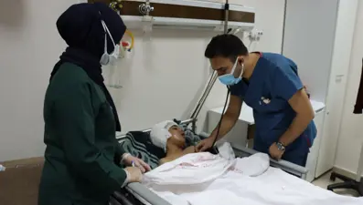 Adıyaman'da sokak köpeğinin saldırısına uğrayan çocuk yaralandı