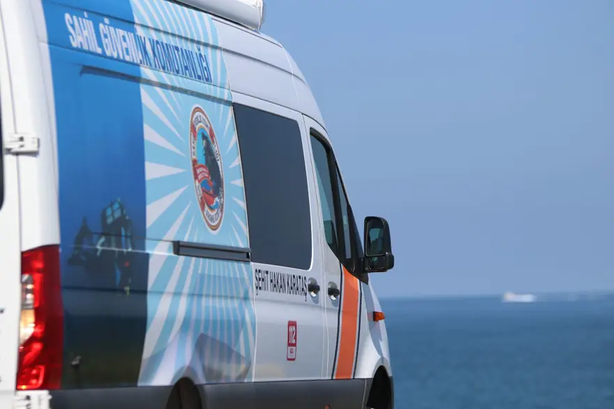 PARKTA ENDİŞELİ BEKLEYİŞ 3