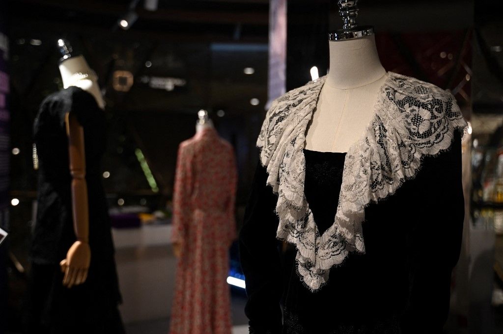Prenses Diana'nın elbiseleri satışa çıkıyor: En büyük açık artırma