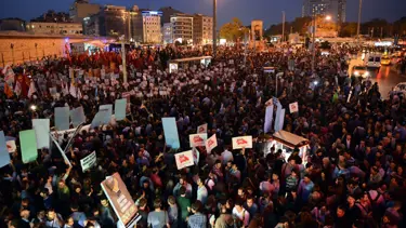 Beyoğlu'nda 'tezkere' protestosu