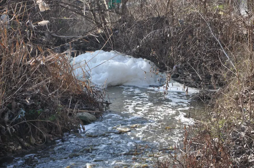 Saranlı Deresi'nin rengi değişti 1
