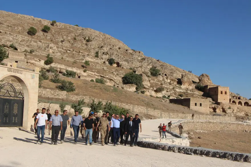 Avrupa’dan Şırnak’a dönüş (İlk etapta 5 aile memleketlerinedönüyor) 3 Avrupa’dan Şırnak’a dönüş (İlk etapta 5 aile memleketlerinedönüyor) 3