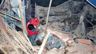 Afganistan'ı bu kez de 6,3 şiddetinde deprem vurdu: En az 20 kişi öldü