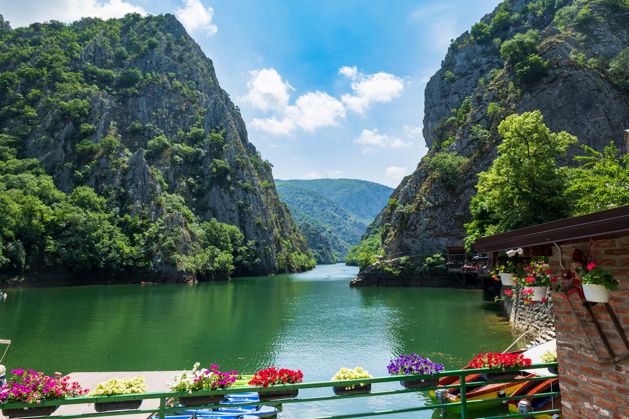 Vize yok, hayat orada çok ucuz: Tatil için giden ev alıp dönüyor