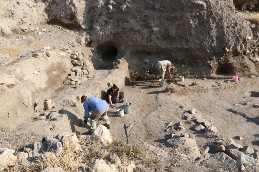 Yozgat Çadır Höyük'te arkeolojik kazılar 9 Yozgat Çadır Höyük'te arkeolojik kazılar 9