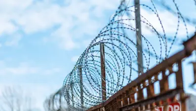 İngiltere'de cinsel saldırı ve eziyet içeren cinayet suçluları hapisten çıkamayacak