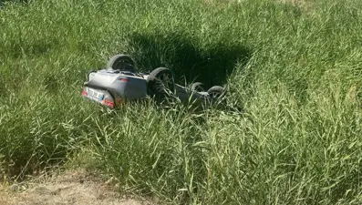 Otomobil takla attı: Aynı aileden 5 kişi yaralandı