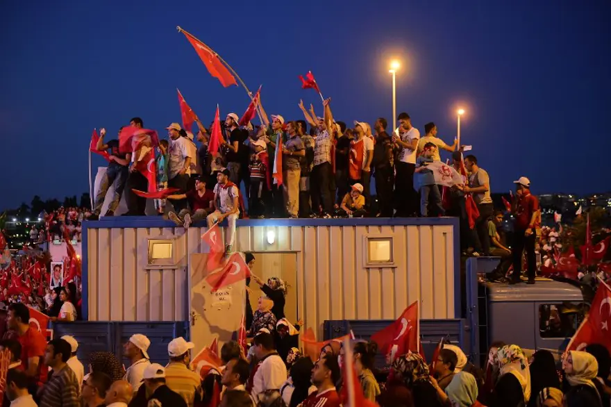 Yabancı ajansların gözüyle İstanbul'da 15 Temmuz 65 Yabancı ajansların gözüyle İstanbul'da 15 Temmuz 65