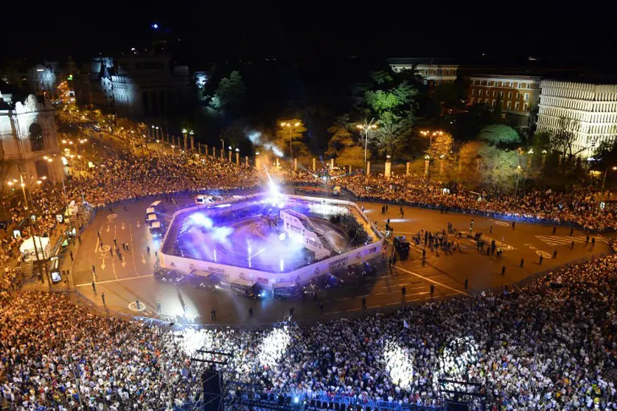 Madrid'de sabaha karşı kupa kutlaması 6