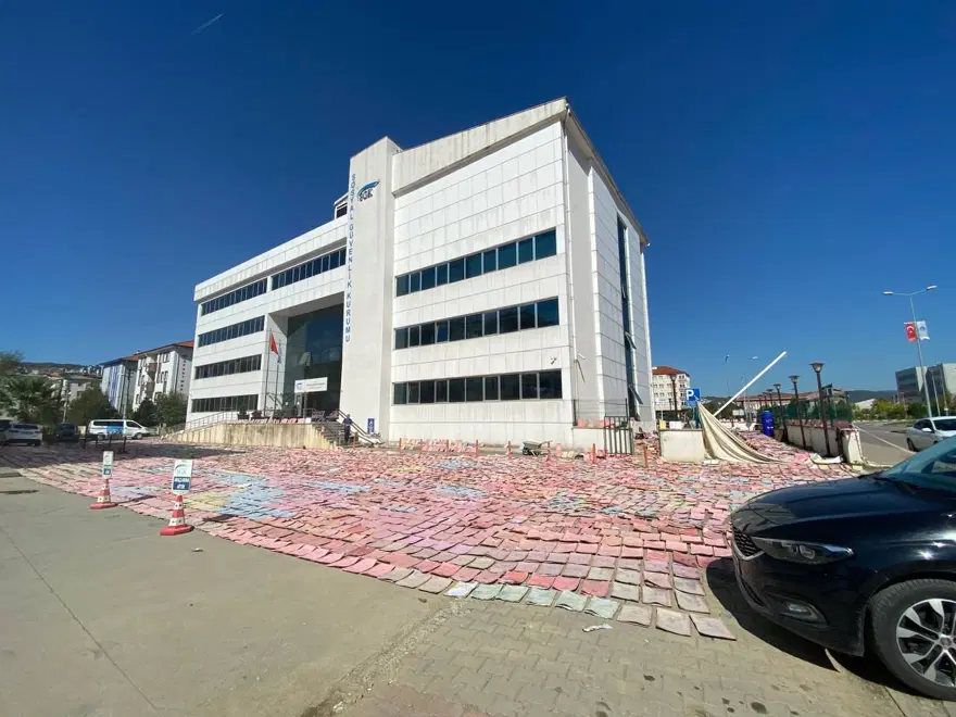 50 YILLIK DOSYALAR SU VE BALÇIKLA KAPLANDI 2