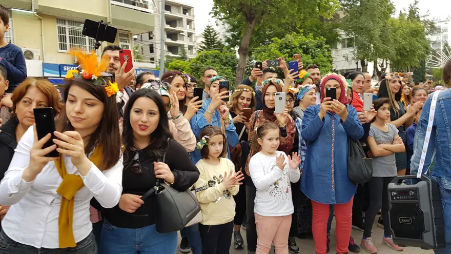 Adana'da renkli Portakal Çiçeği Karnavalı korteji 38 Adana'da renkli Portakal Çiçeği Karnavalı korteji 38
