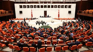 AK Parti, CHP, MHP ve HDP'den Atatürk Havalimanı'ndaki saldırıya ilişkin kınama