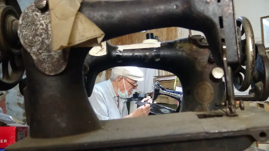 "ELİMDE YÜZ YILLIK MAKİNE VAR" 4