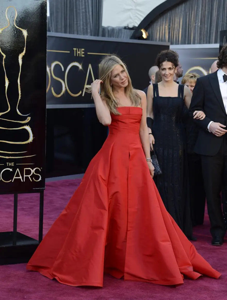 Yeni filminde striptizci oldu 5