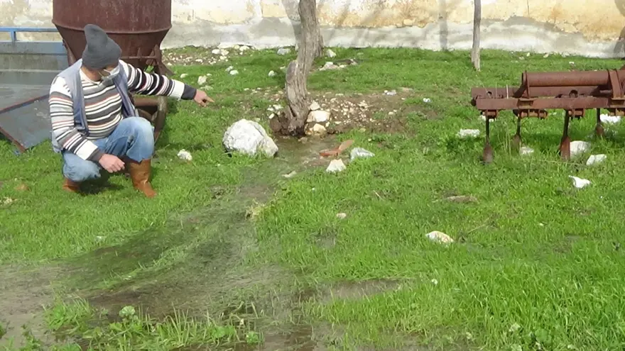 Kazdağları eteklerindeki köyün her yerinden su çıkıyor 10
