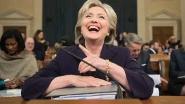 Clinton 11 saat çapraz sorgu sonrası zaferini ilan etti