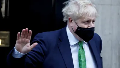 "Boris Johnson karantina sırasında doğum günü partisi yaptı"