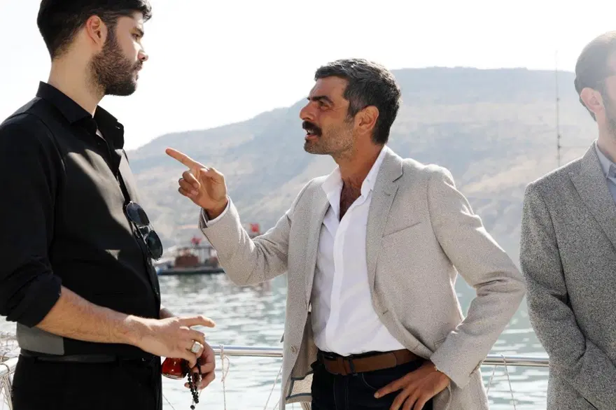 Güvercin, Kenan, Mehmet Ali Nuroğlu, Güvercin dizisi 9 Güvercin, Kenan, Mehmet Ali Nuroğlu, Güvercin dizisi 9