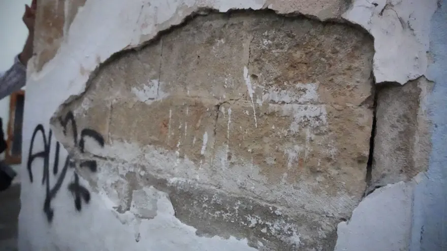 Dökülen sıvanın altından 700 yıllık tarih çıktı 1