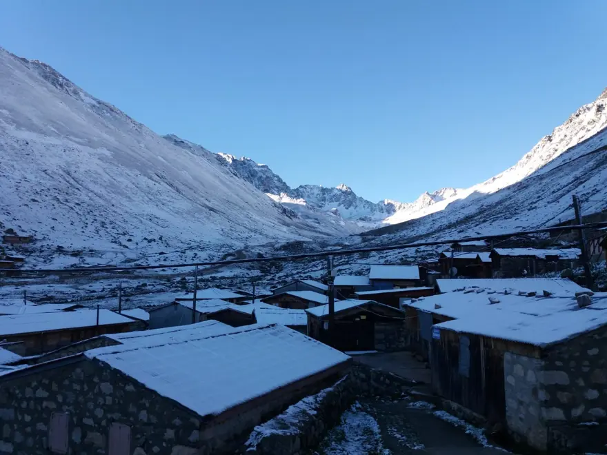Rize’de Haziran ayında yaylaya kar yağdı 