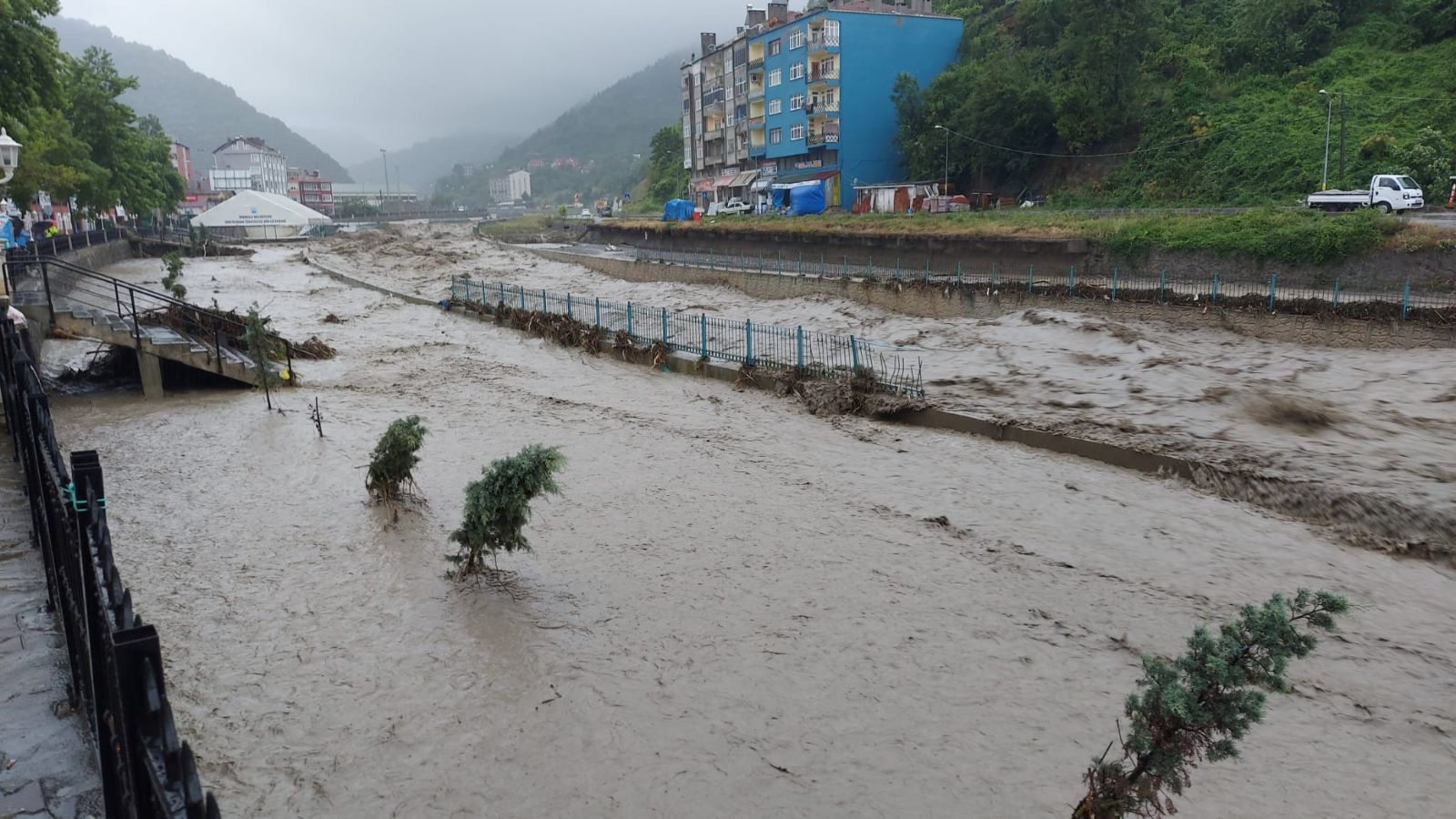 Batı Karadeniz'de şiddetli yağış