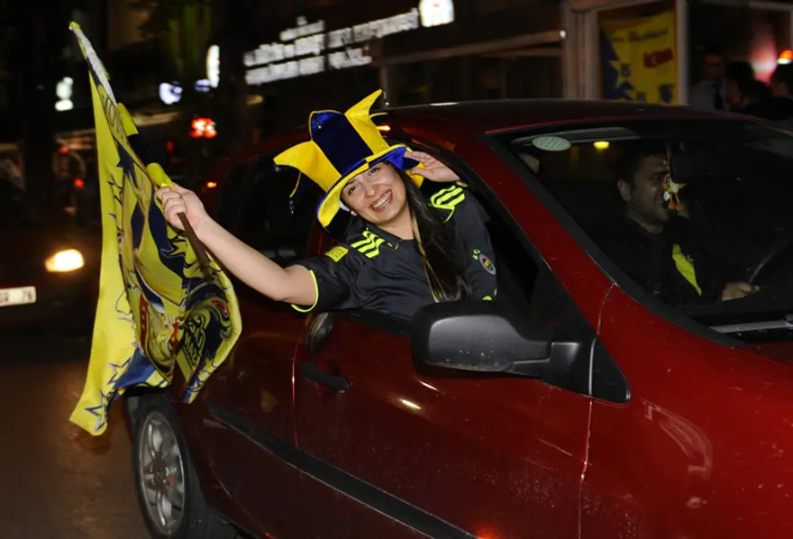 Her yer sarı lacivert 37