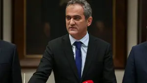 Milli Eğitim Bakanı Özer'den öğrenci ve öğretmenlere "ara tatil" mesajı Milli Eğitim Bakanı Özer'den öğrenci ve öğretmenlere "ara tatil" mesajı