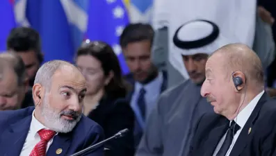 Aliyev ve Paşinyan barış için bir araya geliyor!