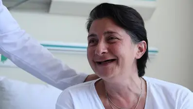 Beyazlatmak istediği 32 dişini kaybetti, “delirten” hastalıktan Ankara’da kurtuldu