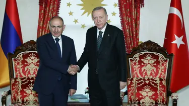 Cumhurbaşkanı Erdoğan, Ermenistan Başbakanı Paşinyan ile görüştü gorsel
