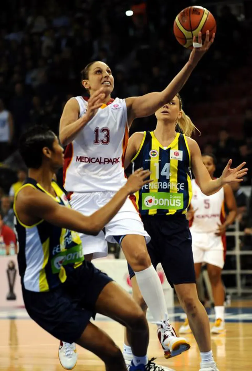 Fenerbahçe devam, Galatasaray MP tamam 5