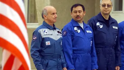 Üç kez uzaya çıkan "halk kahramanı" hayatını kaybetti