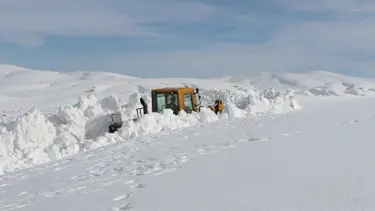Başkale’de eğitime kar engeli: 132 yerleşim yerinin yolu ulaşıma kapandı