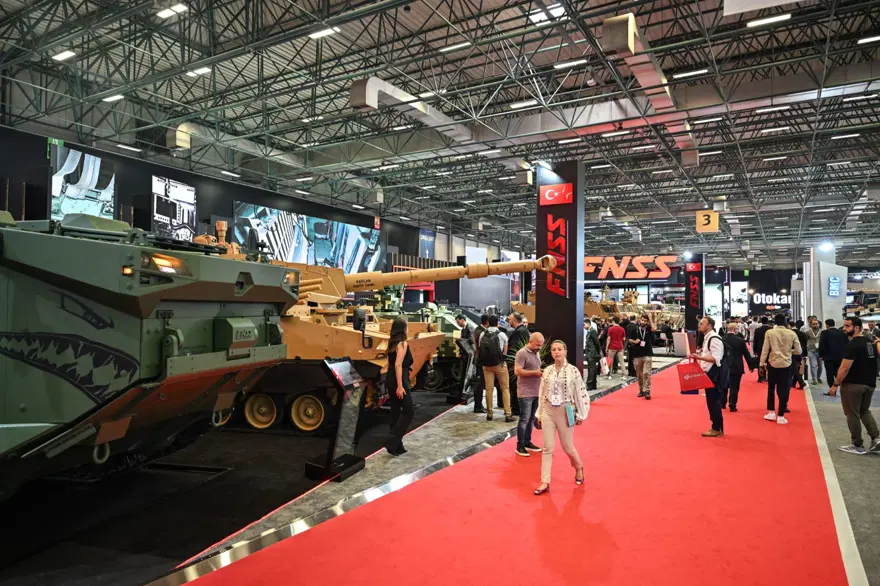 İstanbul'da savunma sanayii fuarı | Milli Muharip Uçak KAAN'ın 2028'de Türk motoruyla uçması planlanıyor 9 İstanbul'da savunma sanayii fuarı | Milli Muharip Uçak KAAN'ın 2028'de Türk motoruyla uçması planlanıyor 9