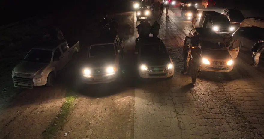 Barış Pınarı Harekatı bölgesinde hareketlilik: Suriye Milli Ordusu'ndan cepheye ağır silah sevkiyatı 3