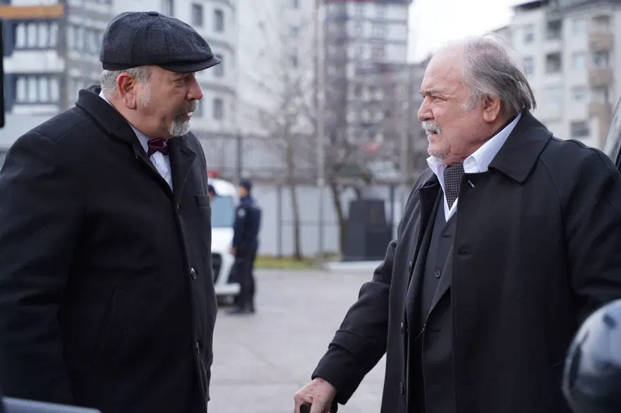 HALİS AĞA'DAN KONT ZİYA'YA TELEFON 9