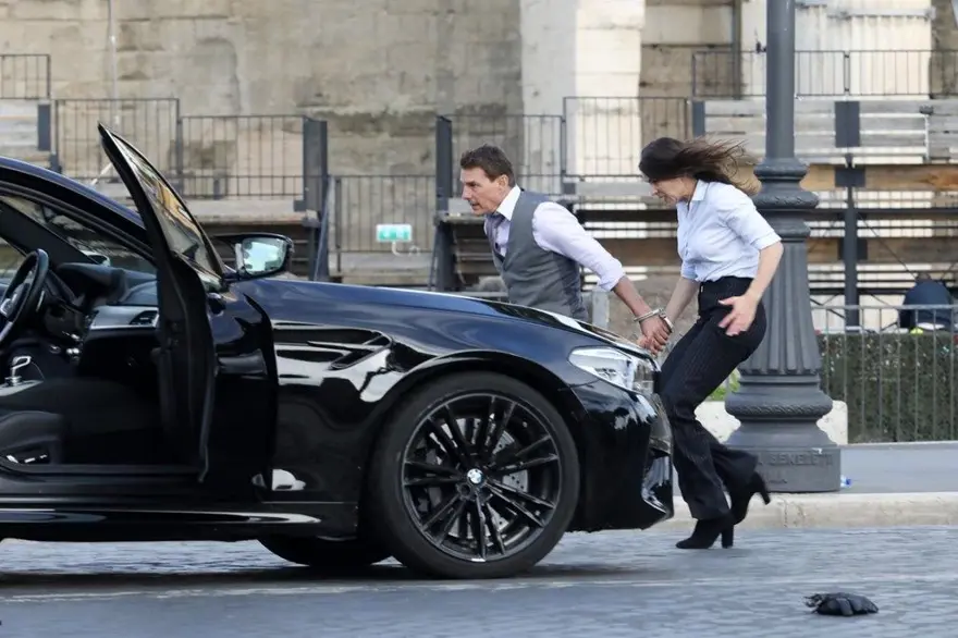 Görevimiz Tehlike 7'den (Mission Impossible 7) yeni set fotoğrafıyla Oscar kutlaması 1