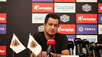 Acun Ilıcalı'dan transfer müjdesi: İki sağ kanat, forvet ve orta saha alacağız!