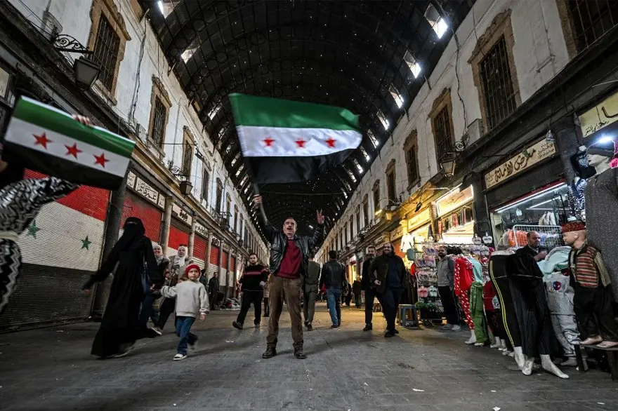 Rusya, Esad'ı deviren muhaliflerle temasta: Kremlin'den Suriye açıklaması Rusya, Esad'ı deviren muhaliflerle temasta: Kremlin'den Suriye açıklaması