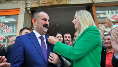 İYİ Parti'den istifa eden belediye başkanı CHP'ye katıldı