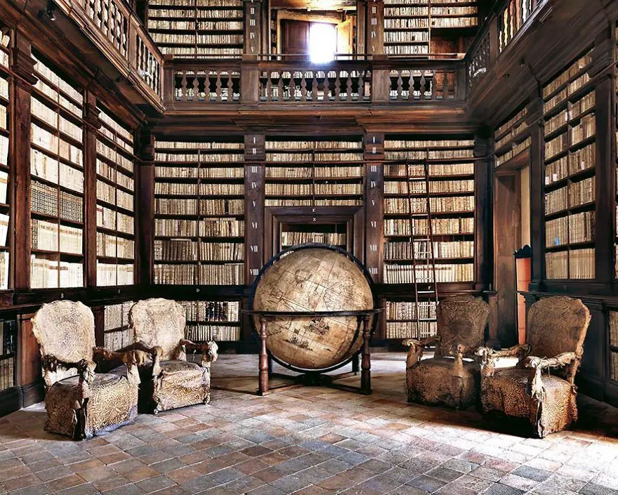 Fermo Kütüphanesi, Fermo, İtalya 2