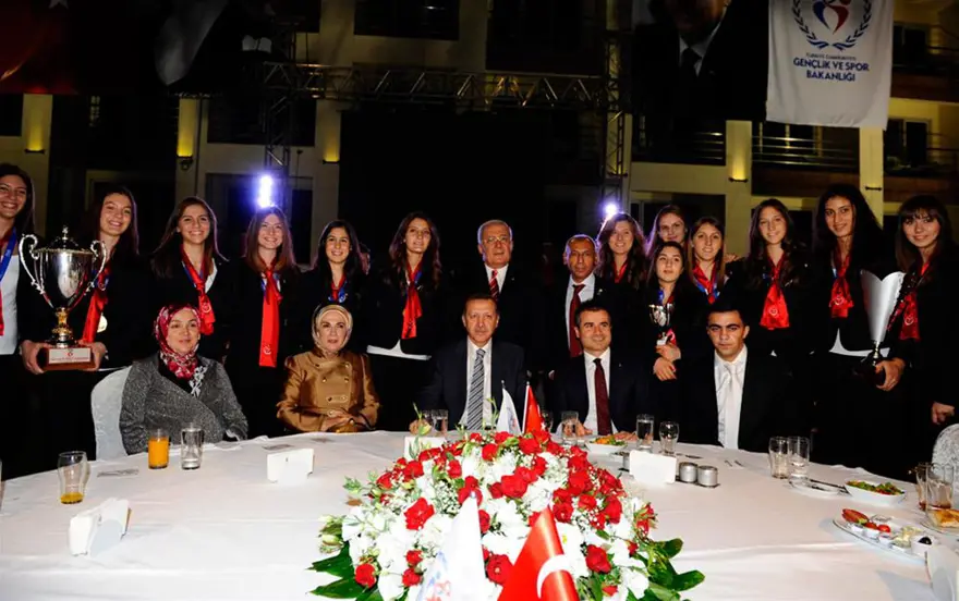 Şampiyonlarla iftar yemeği 2