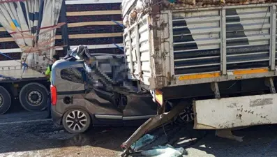 Adana'da feci kaza: 5 kişi hayatını kaybetti