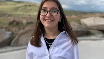 19 yaşındaki Ecem dört kişiye umut oldu