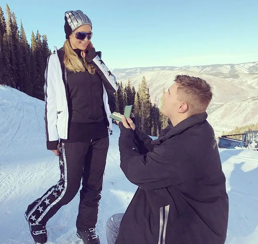 Chris Zylka'dan Paris Hilton'a 2 milyon dolarlık yüzükle evlenme teklifi 1