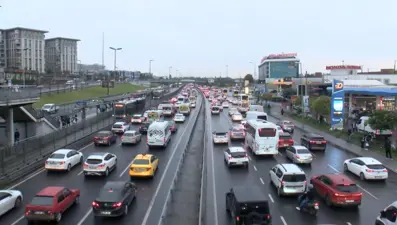 İstanbul trafiğinde yağmur yoğunluğu