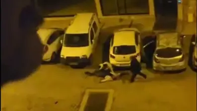 Kuaföre sokakortasında kurşun yağmuru