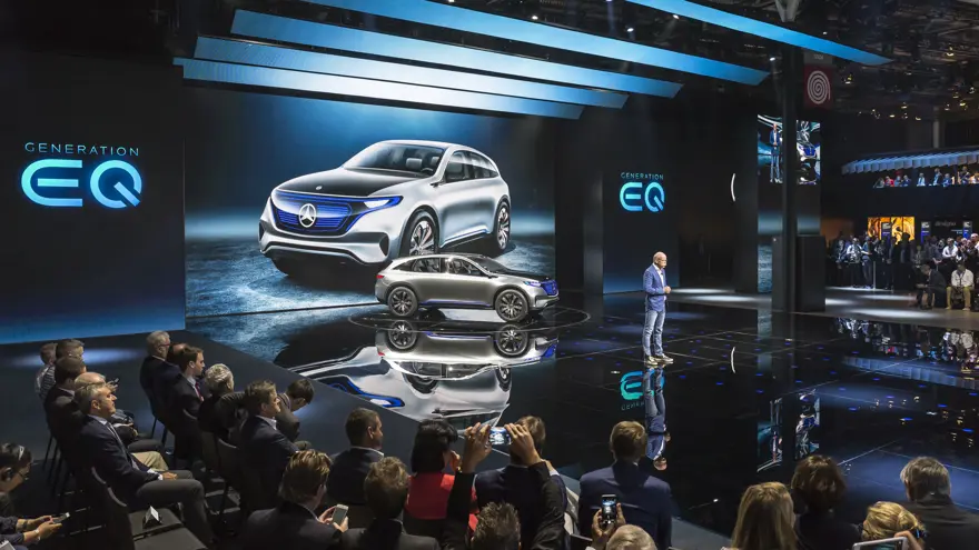 Mercedes-Benz yeni markasını Paris'te tanıttı 1